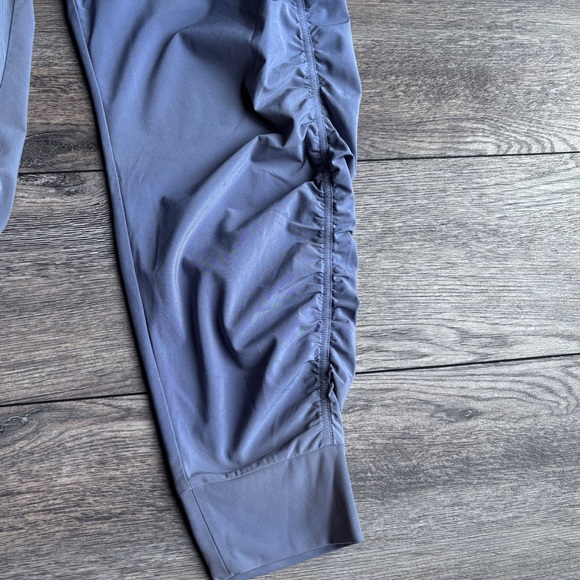 Athleta Attitude Pants Purple Lilac Drawstring 384001 Sz 6 - Picture 5 of 13